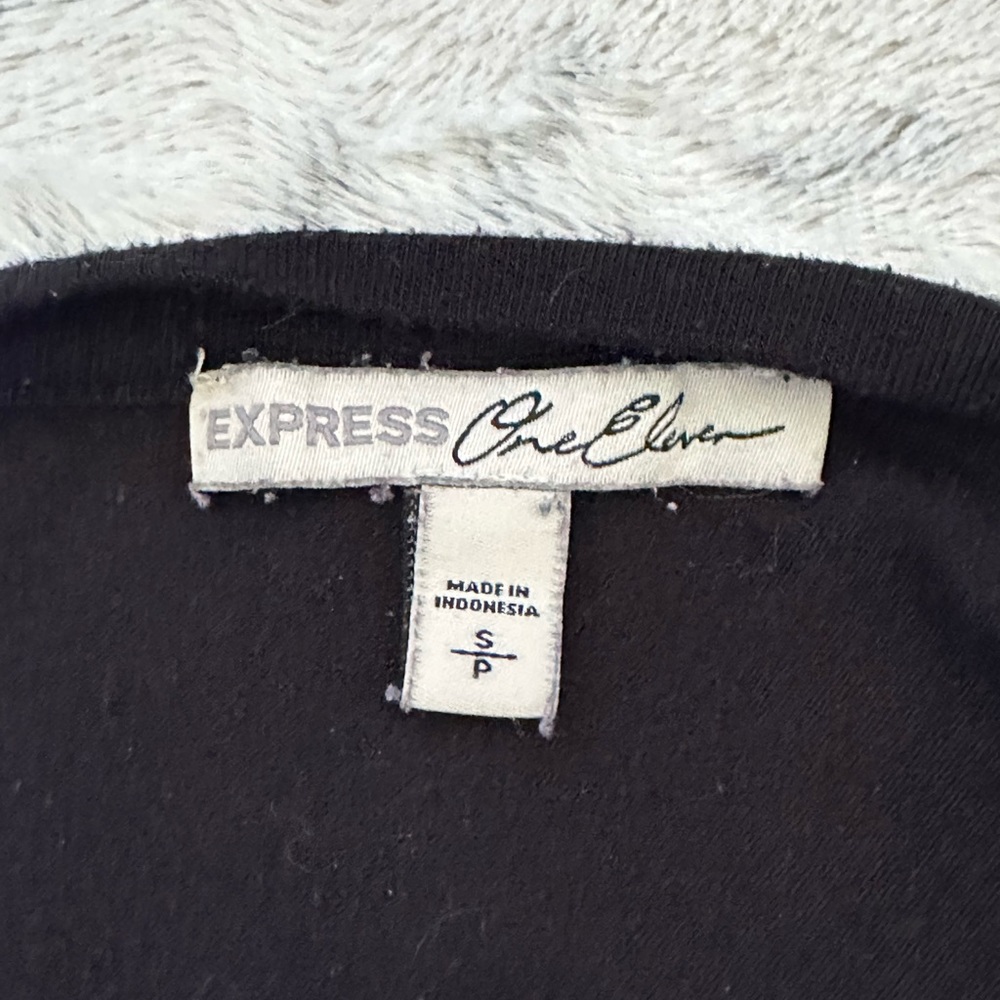 Shirt - Picture 2 of 2